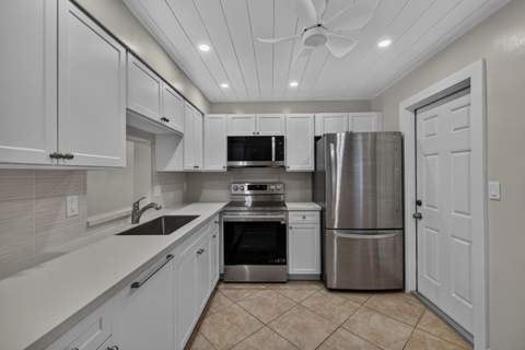 610 NE 12th Avenue #601, Hallandale Beach FL - photo 8 of 45