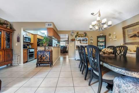 1142 N University Drive, Plantation FL - photo 7 of 29