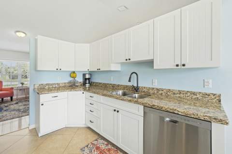 6242 Terra Rosa Circle, Boynton Beach FL - photo 9 of 36