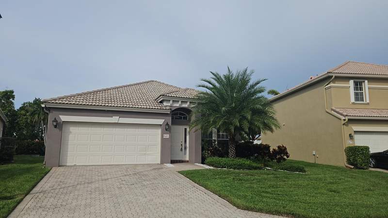 3 bedroom Single Family Residence at 8481 Via D Oro, Mizner Pointe Of Boca Via Ancho, Boca Raton — photo 2