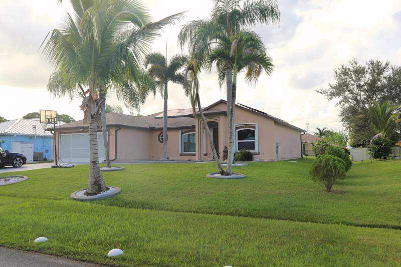 3 bedroom Single Family Residence at 233 SW Parish Terrace, Port St Lucie Section 13, Port St. Lucie — photo 3