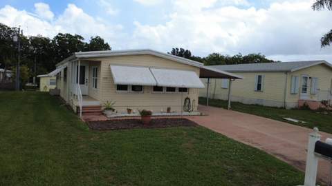 7337 SE Swan Avenue, Hobe Sound FL - photo 8 of 63