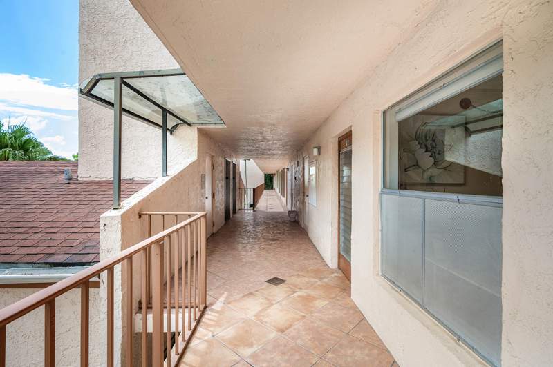 1 bedroom Condominium at 14623 Bonaire Boulevard #205, Villages Of Oriole Bonaire, Delray Beach — photo 4
