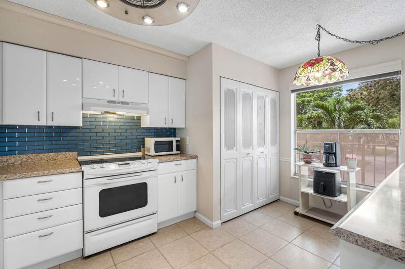 1 bedroom Condominium at 14623 Bonaire Boulevard #205, Villages Of Oriole Bonaire, Delray Beach — photo 5