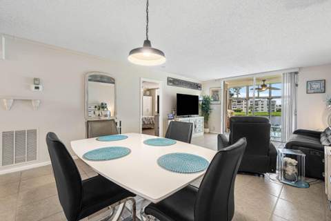 14623 Bonaire Boulevard #205, Delray Beach FL - photo 12 of 39