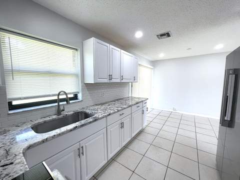 7204 Georges Road, Fort Pierce FL - photo 8 of 20