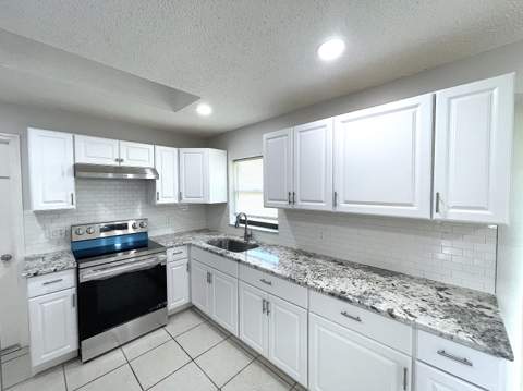 7204 Georges Road, Fort Pierce FL - photo 9 of 20