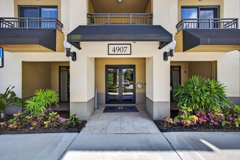 1 bedroom Condominium at 4907 Midtown Lane #1306, Residences At Midtown Condo, Palm Beach Gardens — photo 2