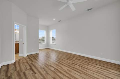 694 SW Lake Charles Circle, Port St. Lucie FL - photo 12 of 52