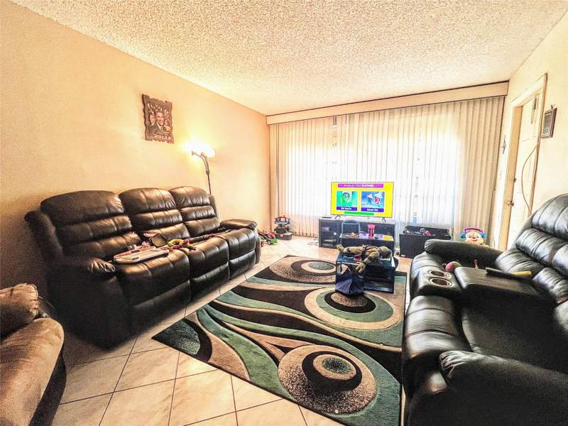 2 bedroom Condominium at 7400 NW 17th Street #308, Omega Condo No 5, Plantation — photo 5