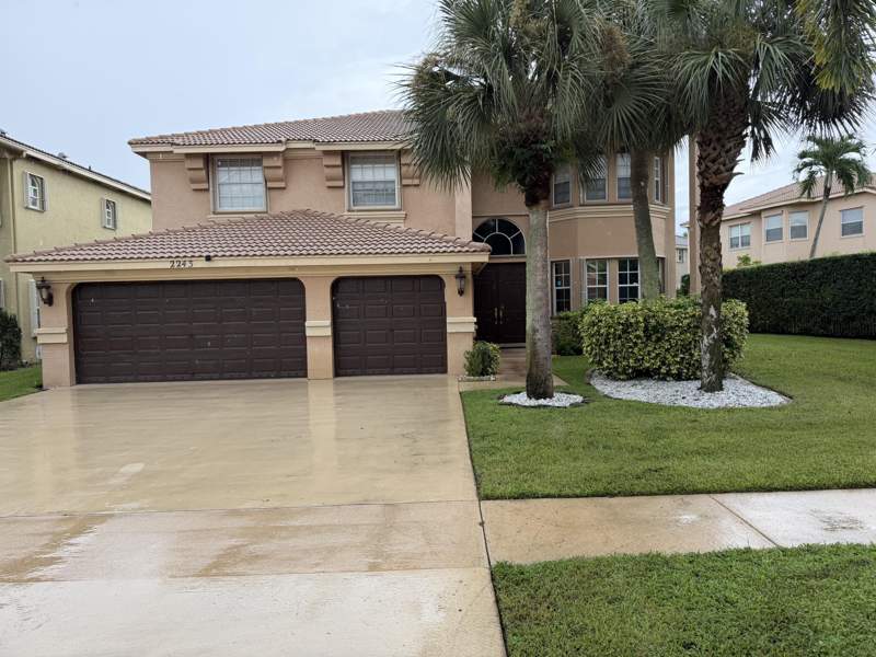 5 bedroom Single Family Residence at 2243 Ridgewood Circle, Madison Green 1 Pars F And J, Royal Palm Beach — photo 2