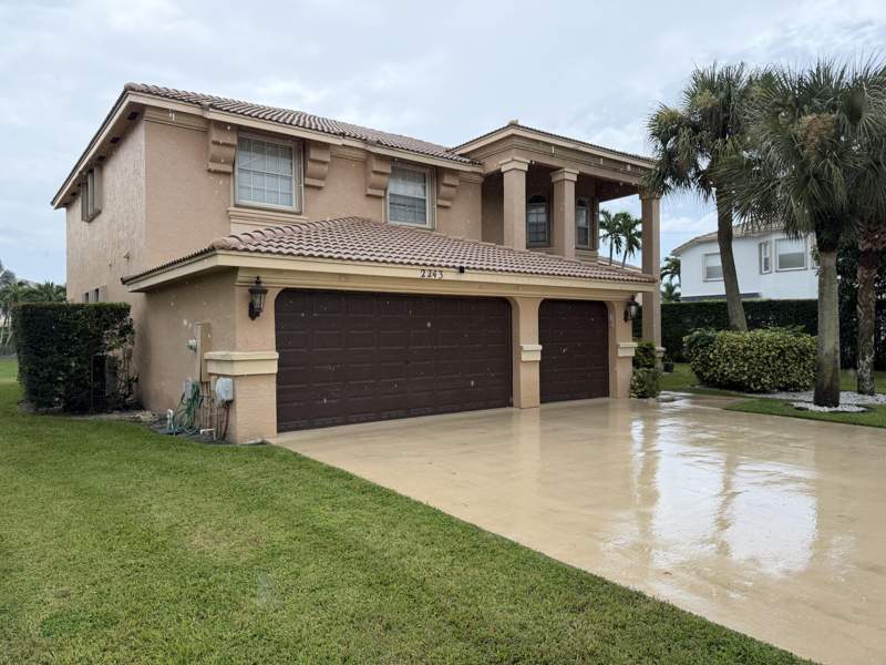 5 bedroom Single Family Residence at 2243 Ridgewood Circle, Madison Green 1 Pars F And J, Royal Palm Beach — photo 5