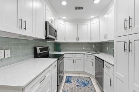 2762 SW Matheson Avenue #111-A2, Palm City FL - photo 10 of 28
