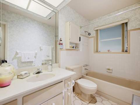 151 SW 8th Avenue, Boca Raton FL - photo 22 of 40