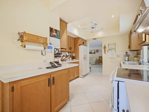 151 SW 8th Avenue, Boca Raton FL - photo 15 of 40
