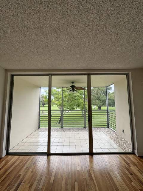 2 bedroom Condominium at 3800 Oaks Clubhouse Drive #Unit 211, No 70 Palm-Aire Country Club, Pompano Beach — photo 4