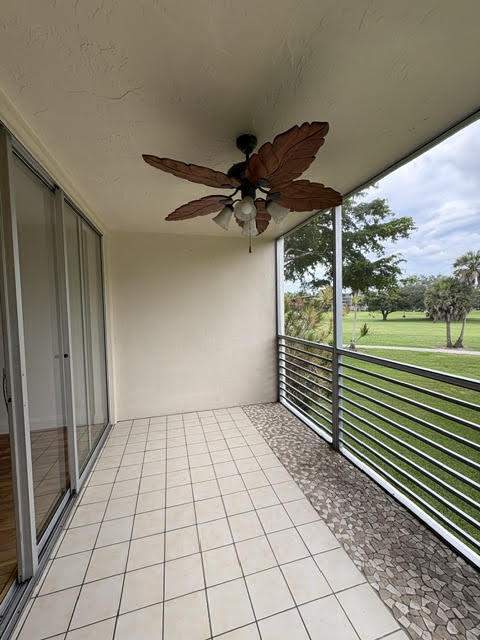3800 Oaks Clubhouse Drive #Unit 211, Pompano Beach FL - photo 10 of 24