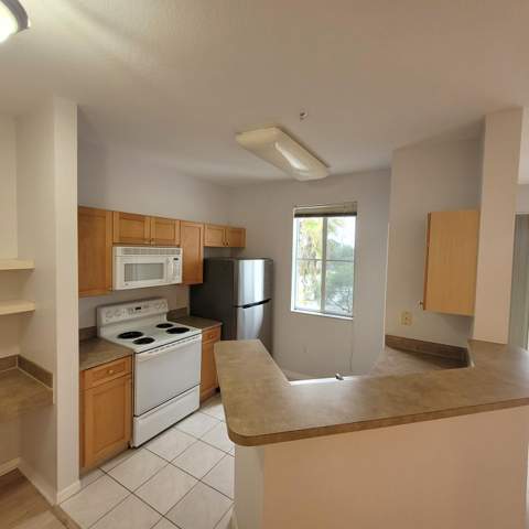 11010 Legacy Drive #301, Palm Beach Gardens FL - photo 6 of 33