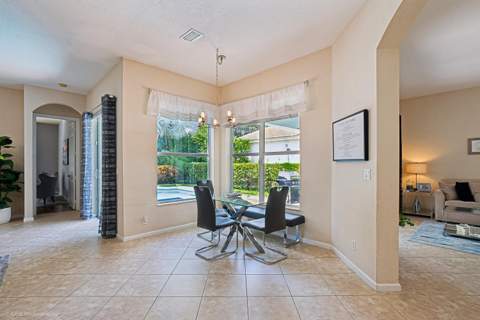 127 Palm Beach Plantation Boulevard, West Palm Beach FL - photo 23 of 40