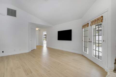 6208 Michael Street, Jupiter FL - photo 8 of 39