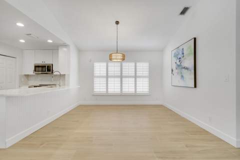 6208 Michael Street, Jupiter FL - photo 11 of 39