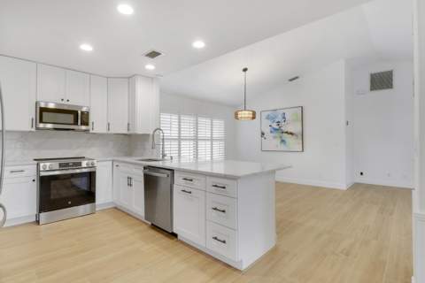 6208 Michael Street, Jupiter FL - photo 17 of 39
