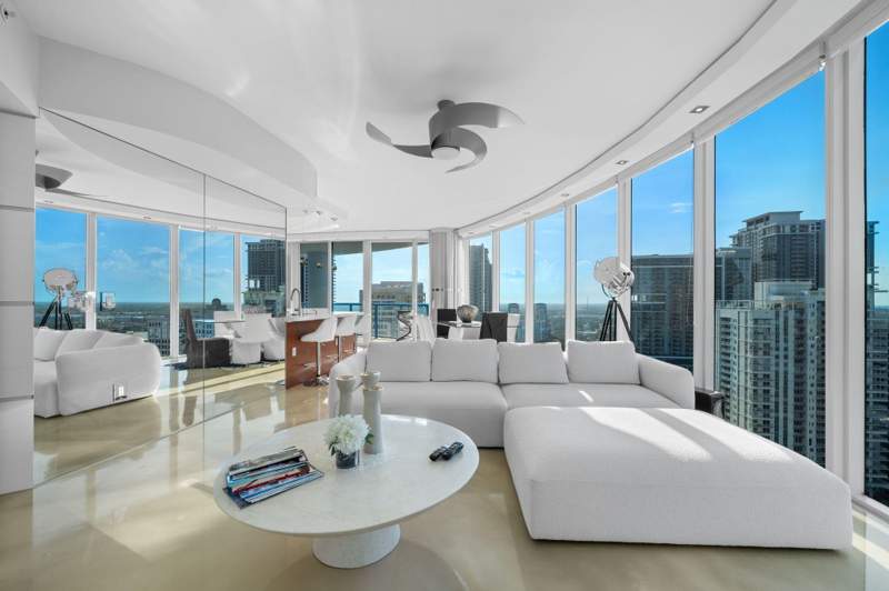 2 bedroom Condominium at 333 Las Olas Way #2702, Las Olas River House Condo, Fort Lauderdale — photo 3