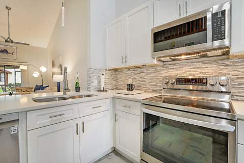 3758 Blue Ridge Road, West Palm Beach FL - photo 10 of 38