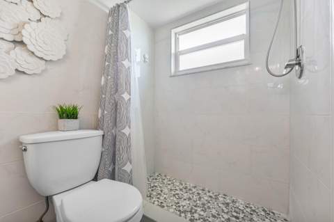 806 SE 7th Street #408, Deerfield Beach FL - photo 16 of 24