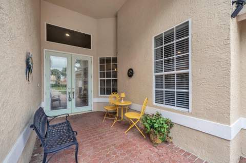 700 SW Lake Charles Circle, Port St. Lucie FL - photo 6 of 51