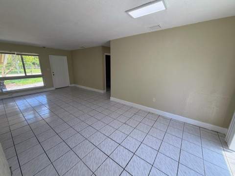 2530 NW 26th Court, Oakland Park FL - photo 12 of 29