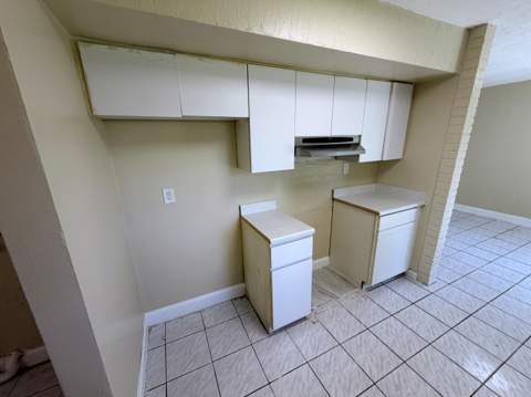 2530 NW 26th Court, Oakland Park FL - photo 15 of 29