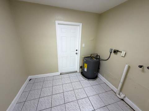2530 NW 26th Court, Oakland Park FL - photo 16 of 29
