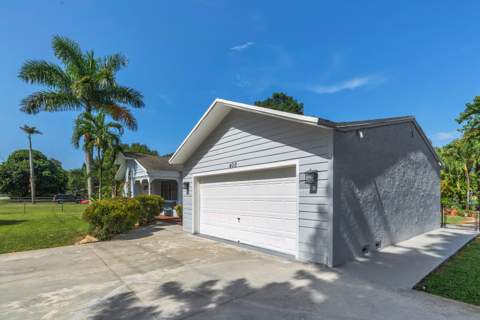 400 E Acre Drive, Plantation FL - photo 11 of 99