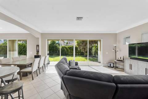 8031 NW 125th Terrace, Parkland FL - photo 17 of 41