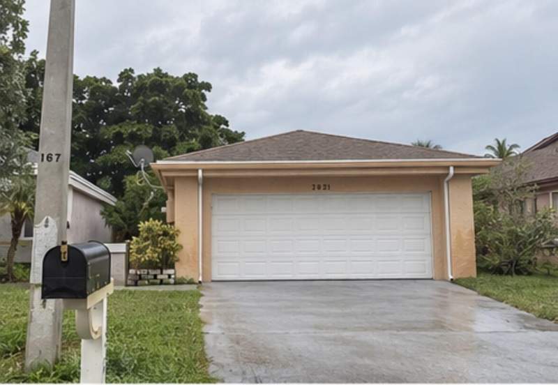 3 bedroom Single Family Residence at 2021 NW 35th Terrace, Lakeview Homes At Centura, Coconut Creek — photo 3