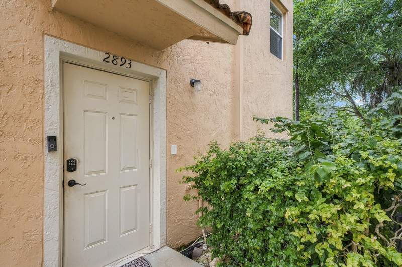 3 bedroom Townhouse at 2893 Crestwood Terrace #1204, Crestwood At Carolina Condo, Margate — photo 5