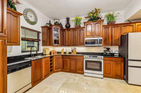 1620 Presidential Way #310, West Palm Beach FL - photo 10 of 30