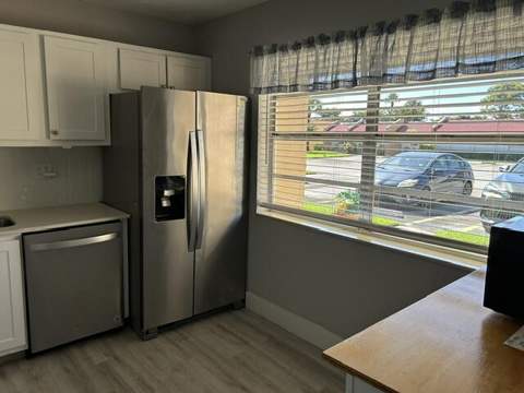 153 Lake Anne Drive, West Palm Beach FL - photo 7 of 46
