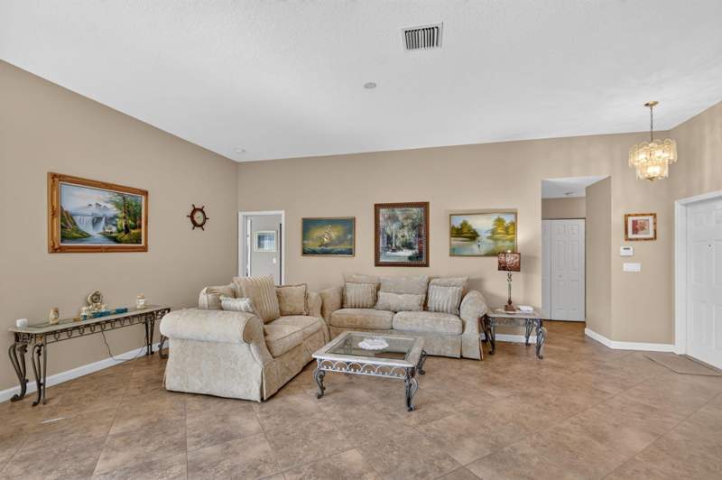 3 bedroom Single Family Residence at 3281 Harness Circle, Farmington Estates, Whitehorse Estates , Wellington — photo 4
