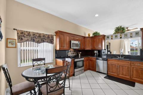 3281 Harness Circle, Wellington FL - photo 11 of 36