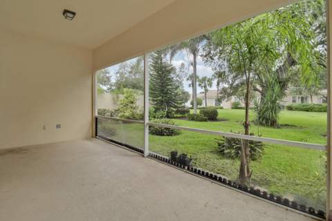 10755 Wharton Way, Palm Beach Gardens FL - photo 14 of 59