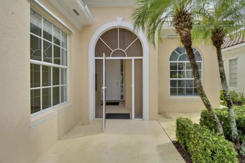 10755 Wharton Way, Palm Beach Gardens FL - photo 13 of 59