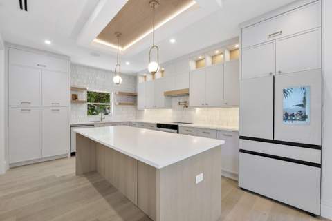 303 SW 14th Place, Boca Raton FL - photo 8 of 37