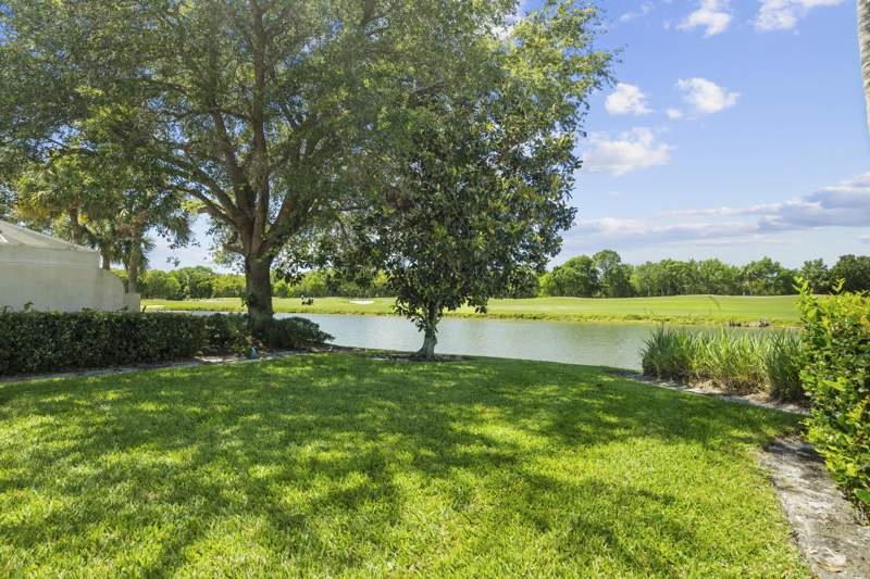 2 bedroom Villa at 996 SW Balmoral Trace, Florida Club, Stuart — photo 2