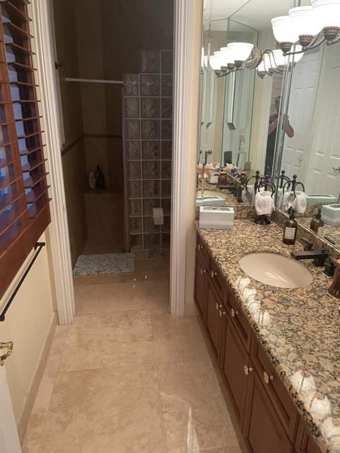 5532 Estate Oak Circle, Hollywood FL - photo 12 of 14