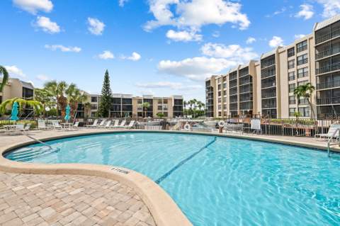 8 N Royal Palm Way #6040, Boca Raton FL - photo 23 of 36