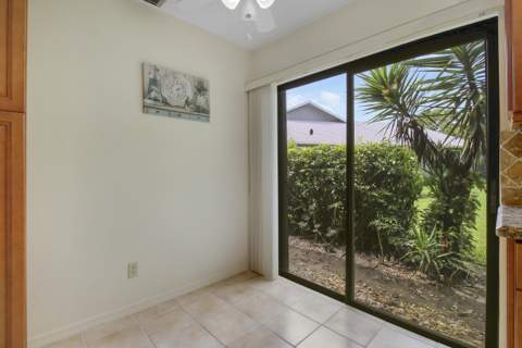 6807 SE Yorktown Drive, Hobe Sound FL - photo 13 of 40