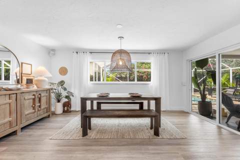 317 Daly Road, Tequesta FL - photo 11 of 33