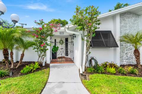 317 Daly Road, Tequesta FL - photo 6 of 33